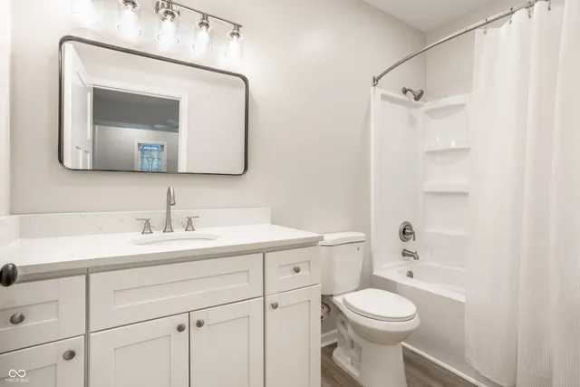 $2,000 | 108 West Main Street, Unit B, Thorntown, IN 46071