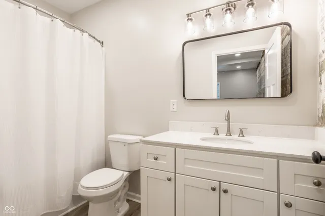 $2,000 | 108 West Main Street, Unit B, Thorntown, IN 46071