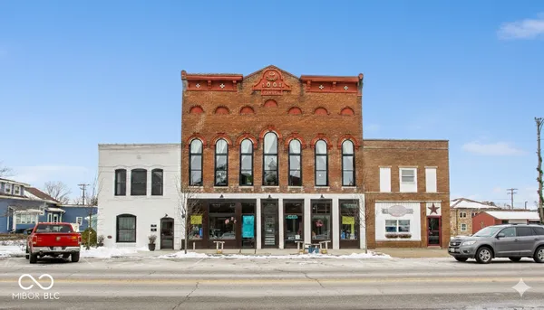 $2,000 | 108 West Main Street, Unit B, Thorntown, IN 46071