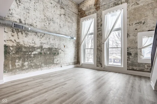 $2,000 | 108 West Main Street, Unit B, Thorntown, IN 46071