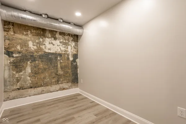 $2,000 | 108 West Main Street, Unit B, Thorntown, IN 46071