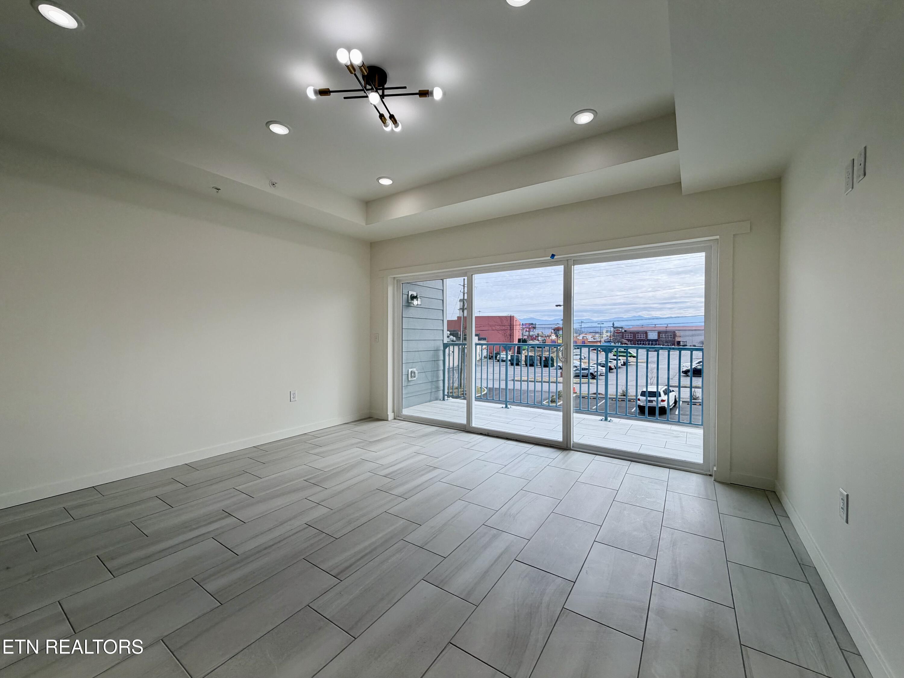 129 Sugarfoot Way, Unit 402 Pigeon Forge, TN 37863 - Photo 4 of 12 IMG_9820