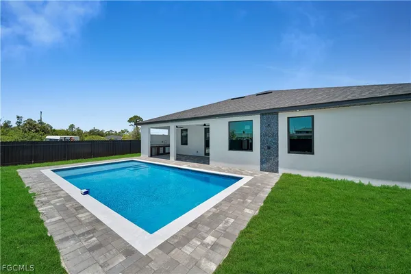 a view of outdoor space yard swimming pool and patio