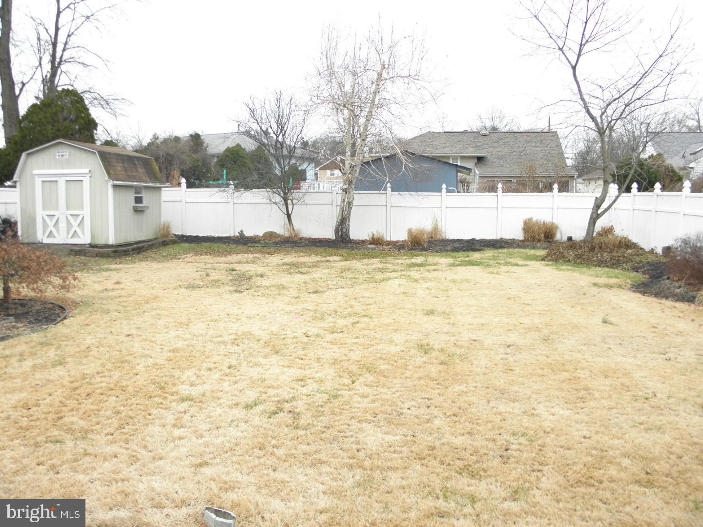 36 Linden Road Burlington, NJ 08016 - Photo 24 of 25 Back Yard