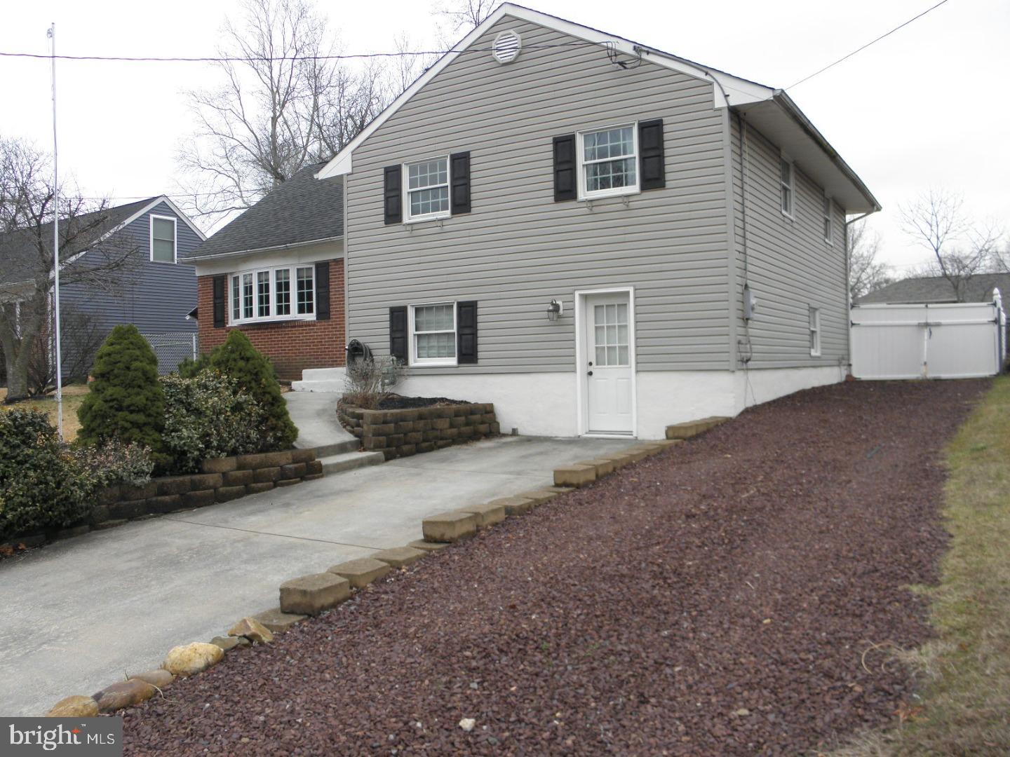 36 Linden Road Burlington, NJ 08016 - Photo 25 of 25 Side Yard