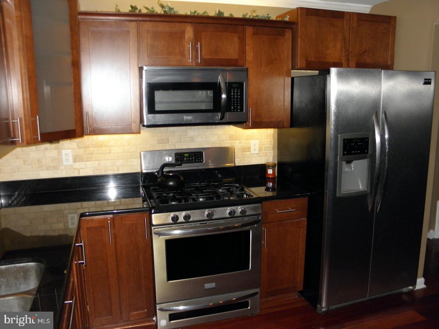36 Linden Road Burlington, NJ 08016 - Photo 7 of 25 Kitchen