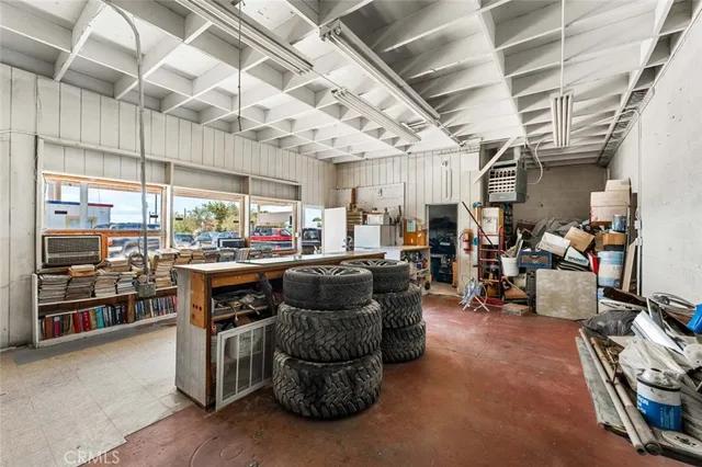 $250,000 | 27157 Twenty Mule Team Road, Boron, CA 93516