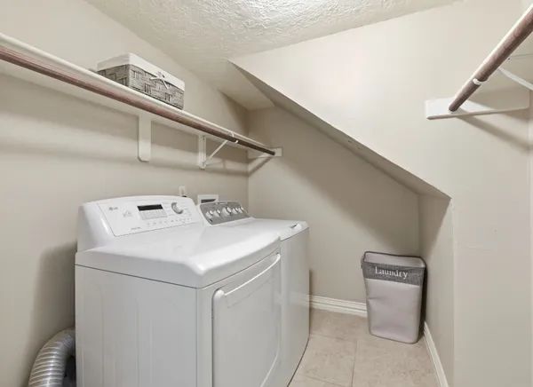 $260,000 | 13132 Trail Hollow Drive, Unit 3132, Houston, TX 77079