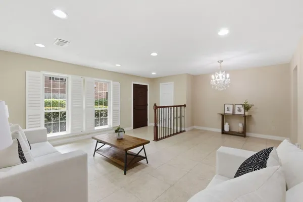 $260,000 | 13132 Trail Hollow Drive, Unit 3132, Houston, TX 77079