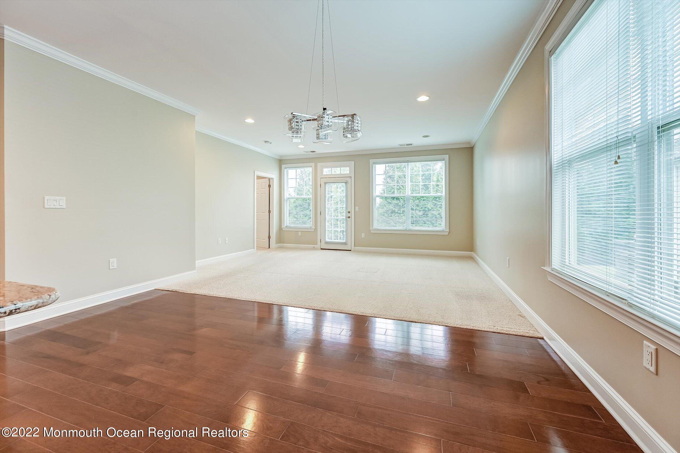 25 Comtois Road Manalapan, NJ 07726 - Photo 15 of 46 15-20521248