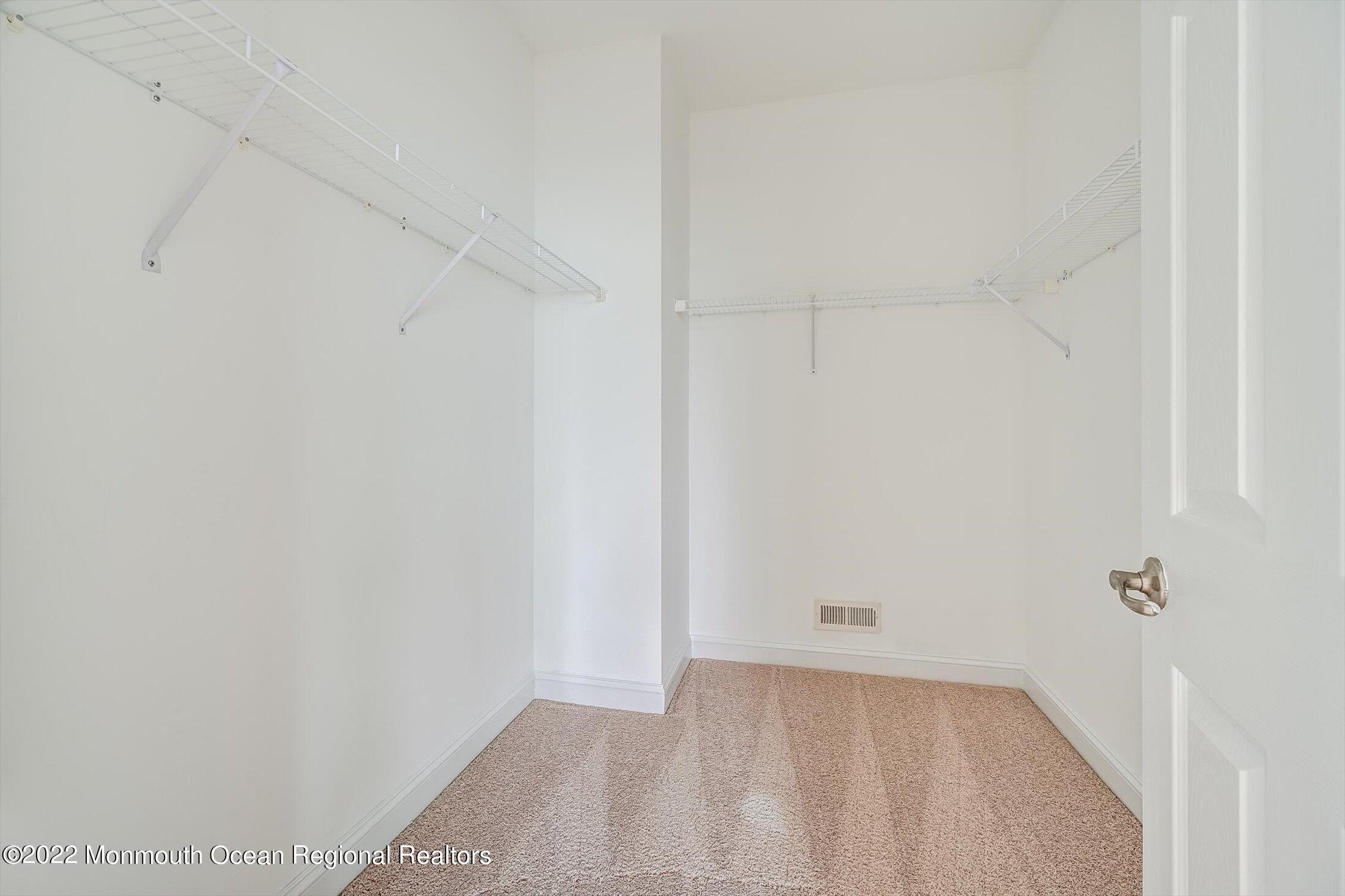 25 Comtois Road Manalapan, NJ 07726 - Photo 26 of 46 26-20521286