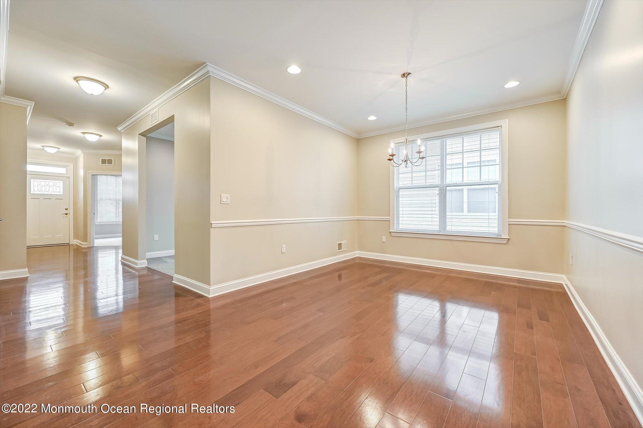 25 Comtois Road Manalapan, NJ 07726 - Photo 8 of 46 08-20521195