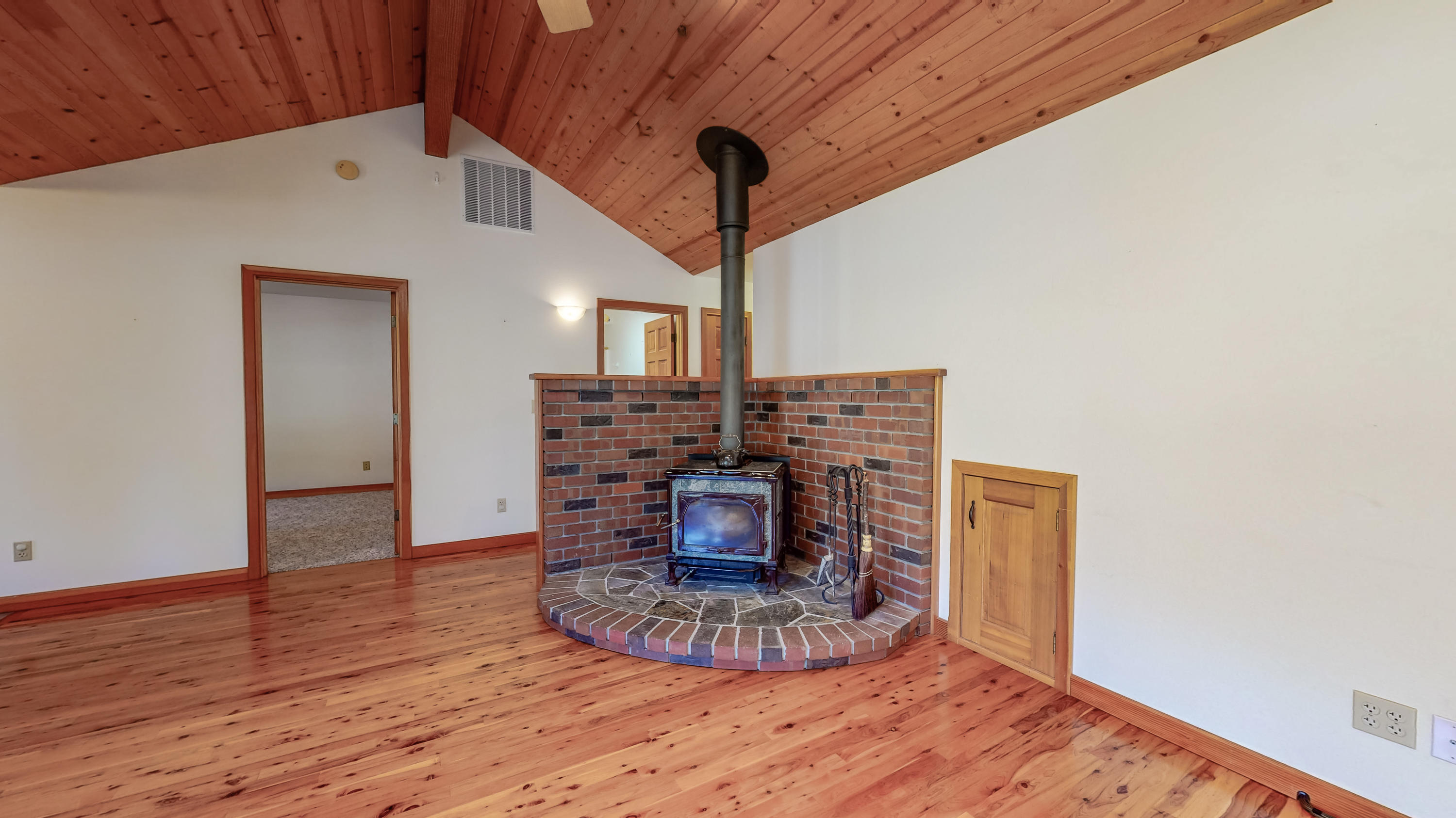 65 Lauren Glen Road Hydesville, CA 95547 - Photo 13 of 66 65 Lauren Glen Road-112