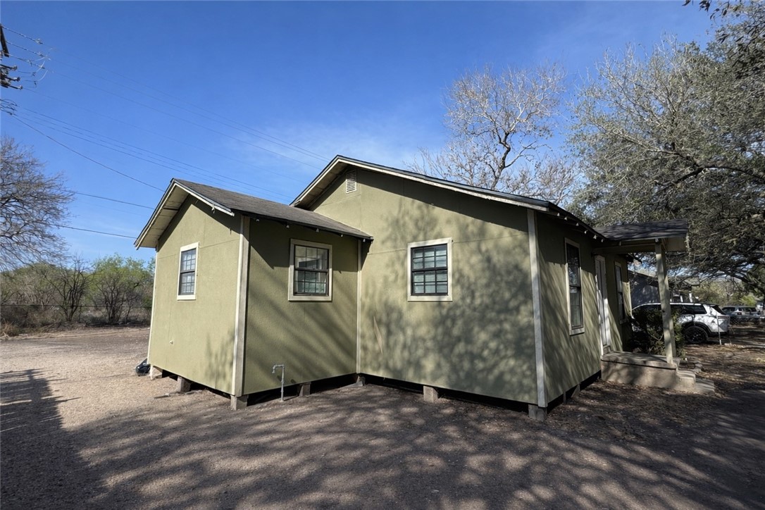 313 St Joseph Street Alice, TX 78332 - Photo 2 of 10