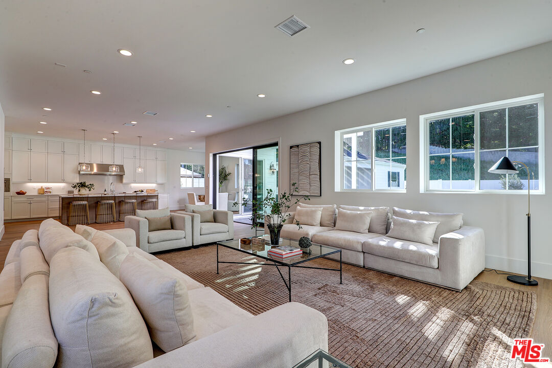 4241 Woodcliff Road Sherman Oaks, CA 91403 - Photo 30 of 30