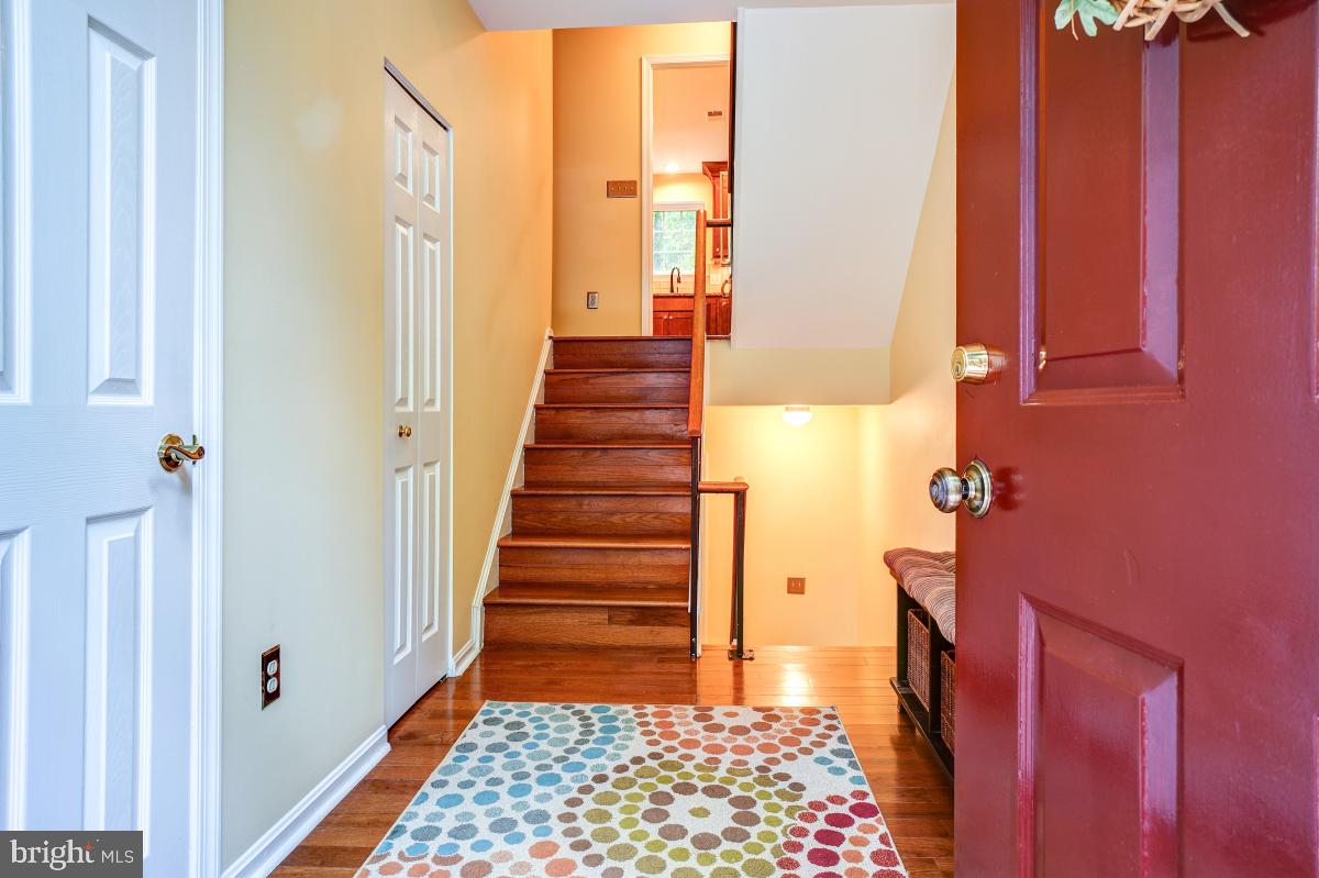 11711 Stillbrook Court Reston, VA 20191 - Photo 6 of 49