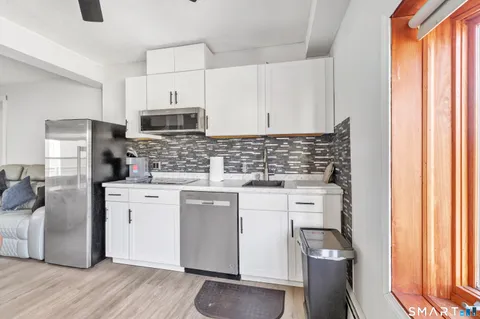 $525,000 | 44 Woodlawn Terrace, Meriden, CT 06450
