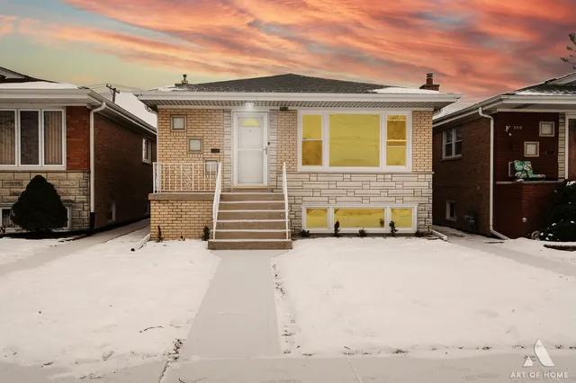 $439,900 | 7715 New England Avenue, Burbank, IL 60459