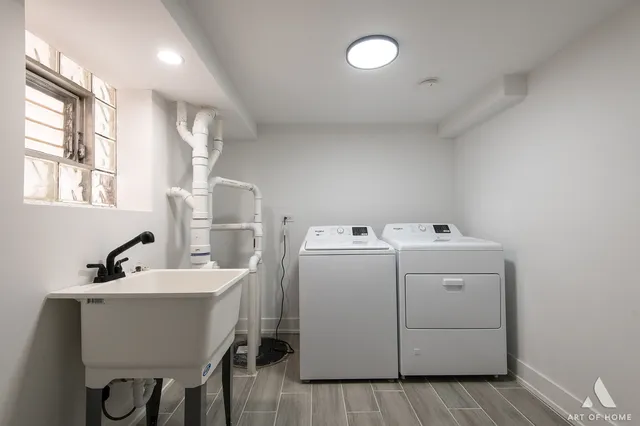 $439,900 | 7715 New England Avenue, Burbank, IL 60459