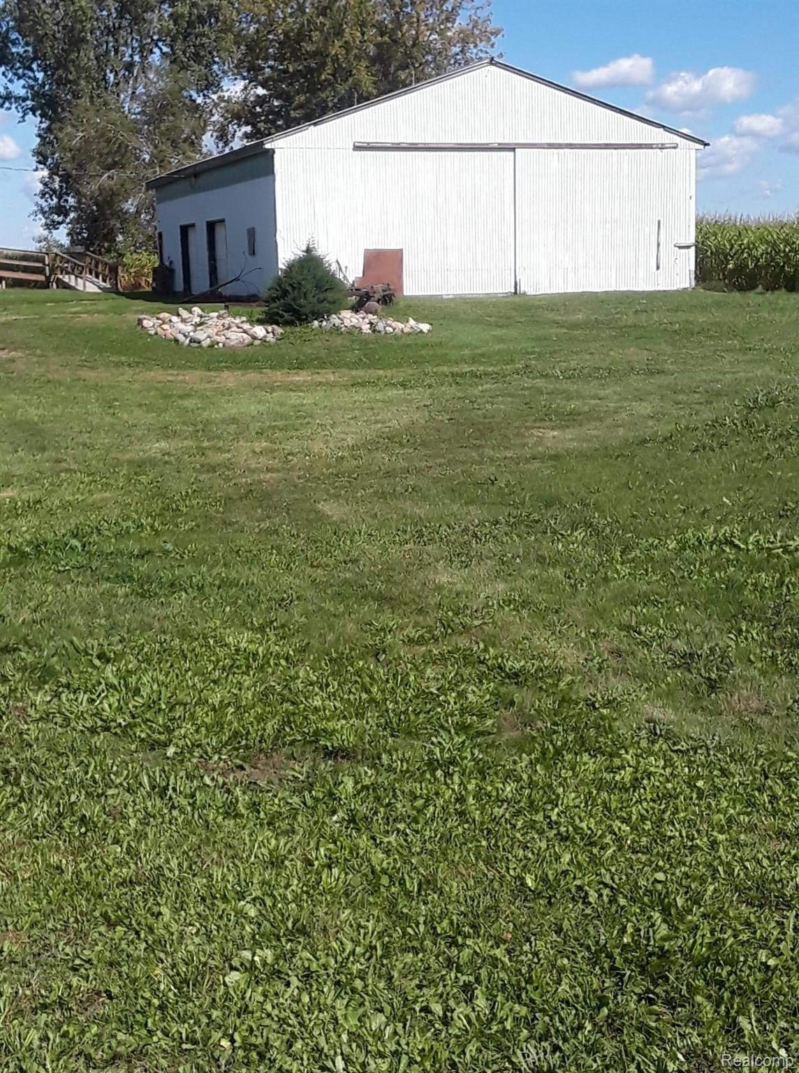 5200 East Frost Road Webberville, MI 48892 - Photo 2 of 21 received_945986245755666.jpeg