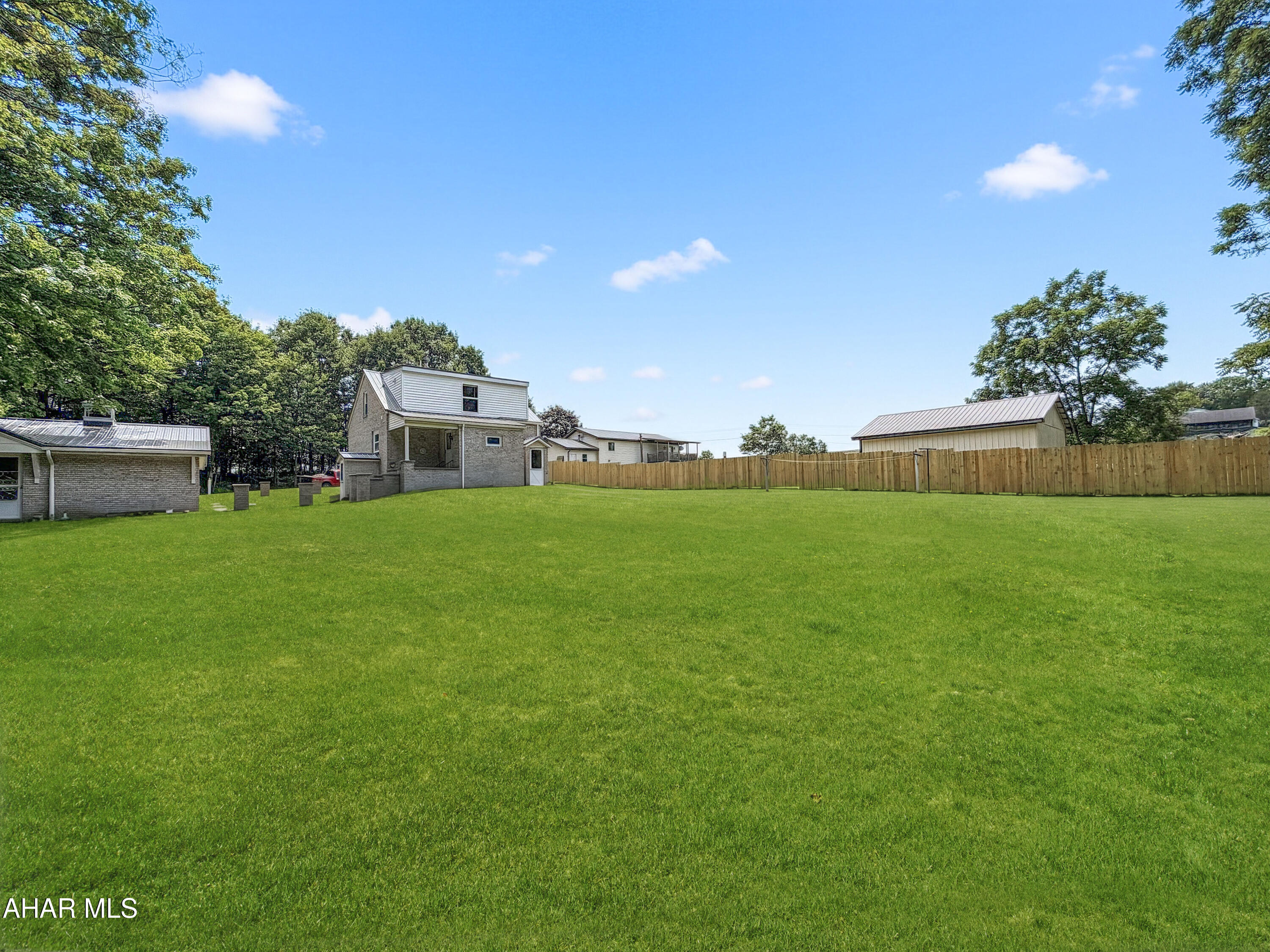 144 Strong Road Strongstown, PA 15957 - Photo 9 of 39