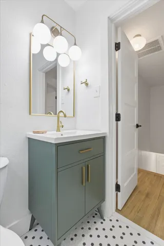 $1,700 | 421 East Jennings Street, Tallahassee, FL 32301