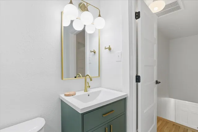 $1,700 | 421 East Jennings Street, Tallahassee, FL 32301