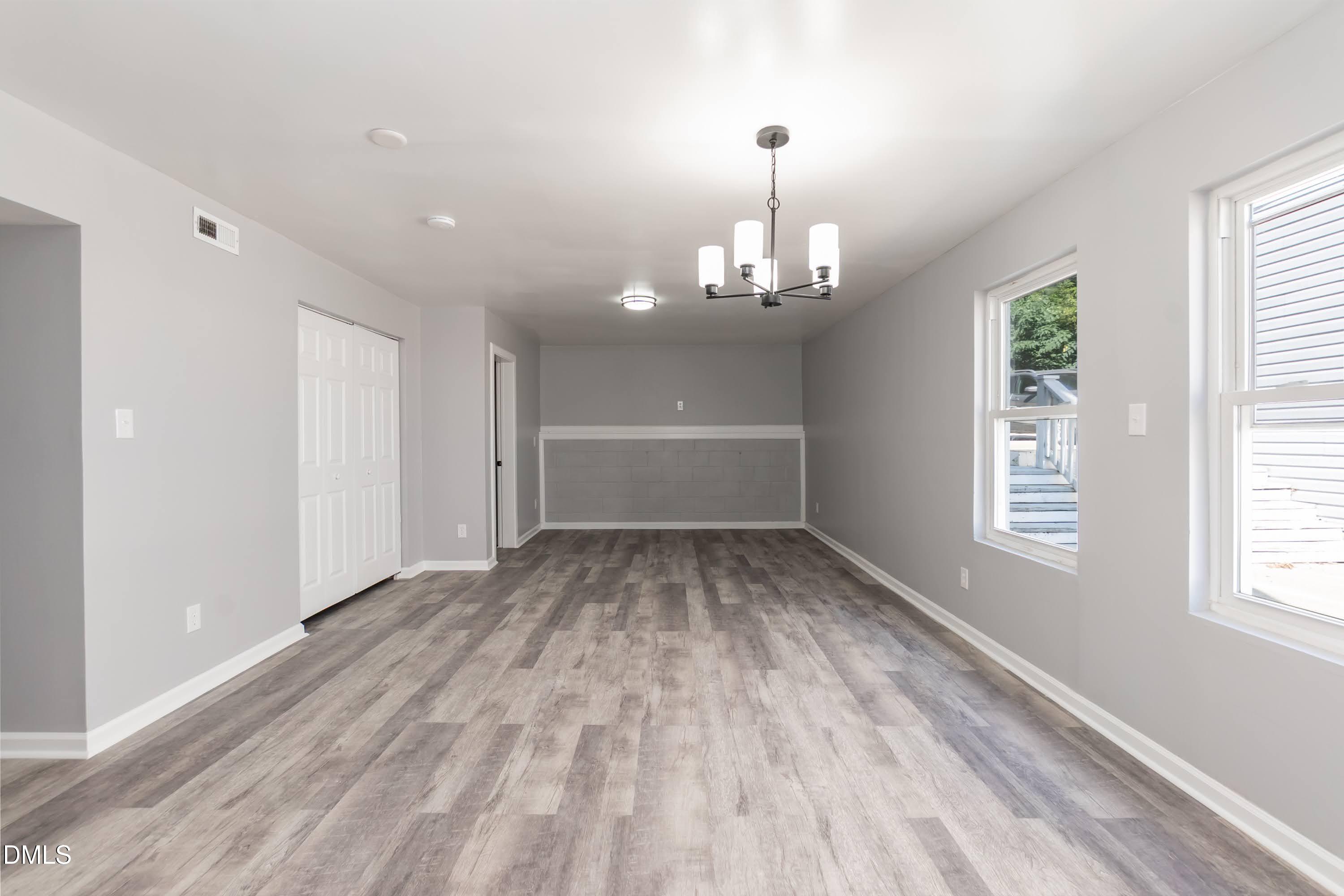 720 South State Street Raleigh, NC 27601 - Photo 7 of 29 Living 02