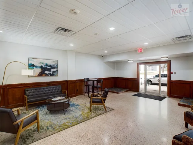 $1,995 | 1800 Lavaca Street, Unit 308, Austin, TX 78701