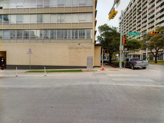 $1,995 | 1800 Lavaca Street, Unit 308, Austin, TX 78701