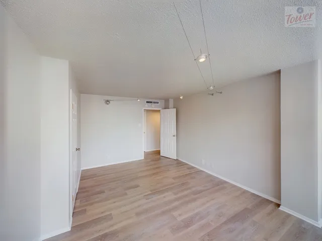 $1,995 | 1800 Lavaca Street, Unit 308, Austin, TX 78701