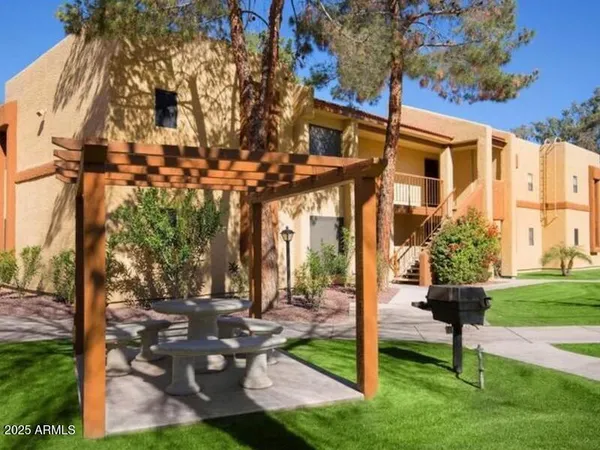 $1,275 | 9415 North 99th Avenue, Unit 2, Peoria, AZ 85345