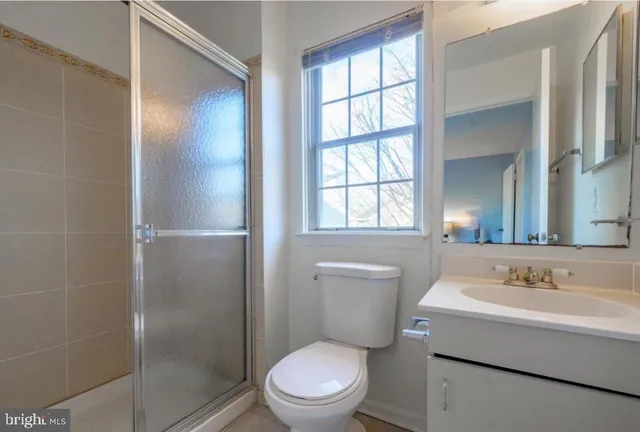 $2,200 | 8617 C Beekman Place, Alexandria, VA 22309