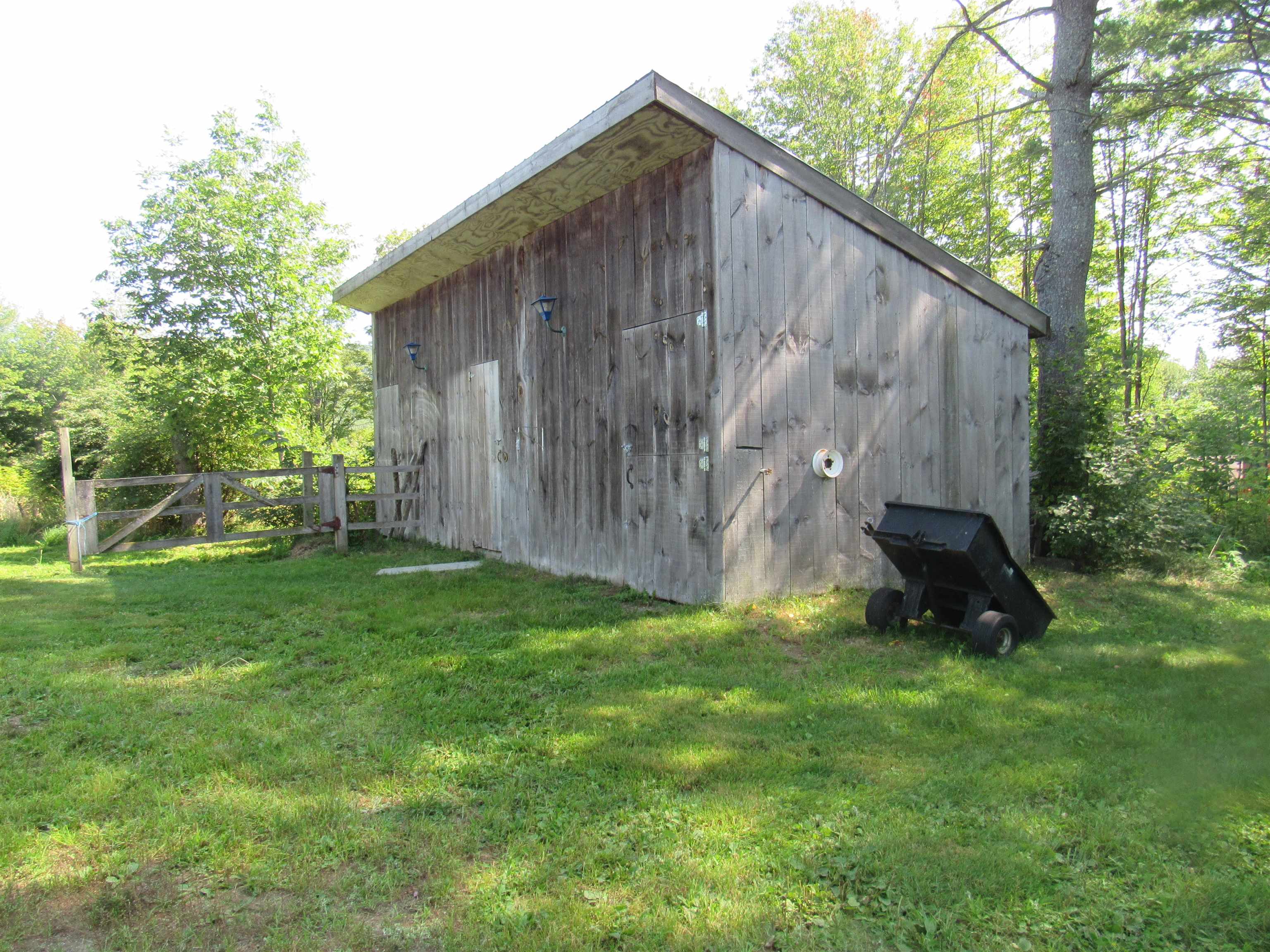 2570 North Littleton Road Littleton, NH 03561 - Photo 3 of 15