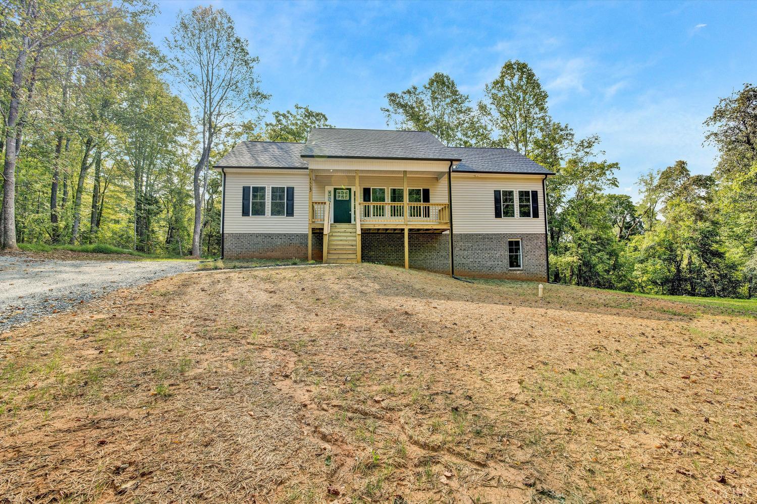 1522 Perennial Lane Goode, VA 24556 - Photo 1 of 48