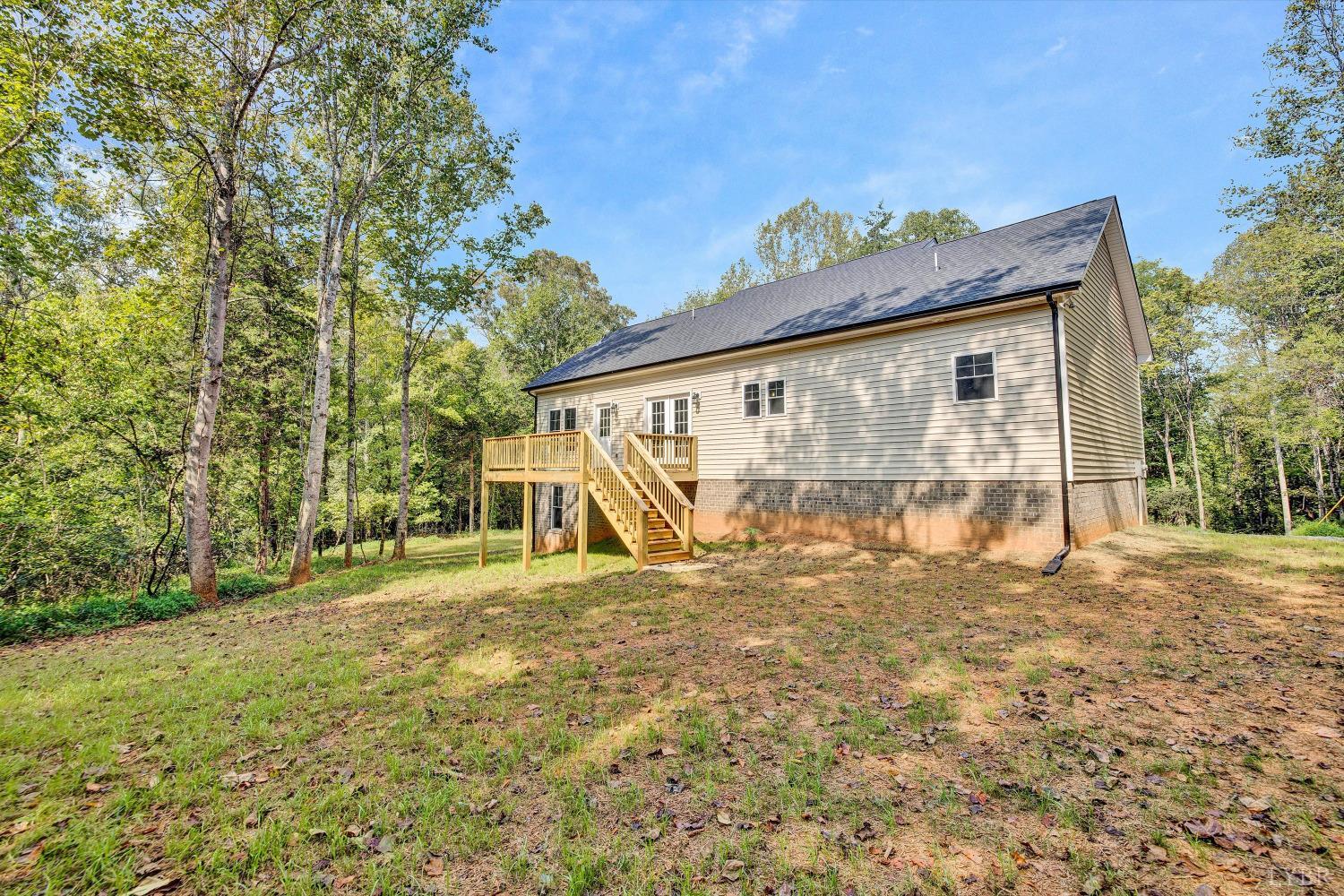 1522 Perennial Lane Goode, VA 24556 - Photo 43 of 48