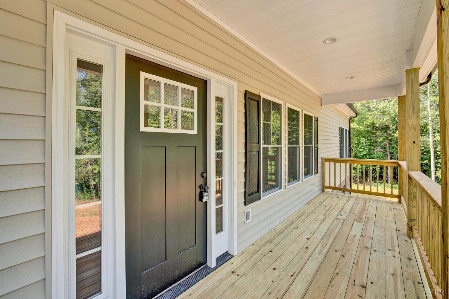 1522 Perennial Lane Goode, VA 24556 - Photo 6 of 48