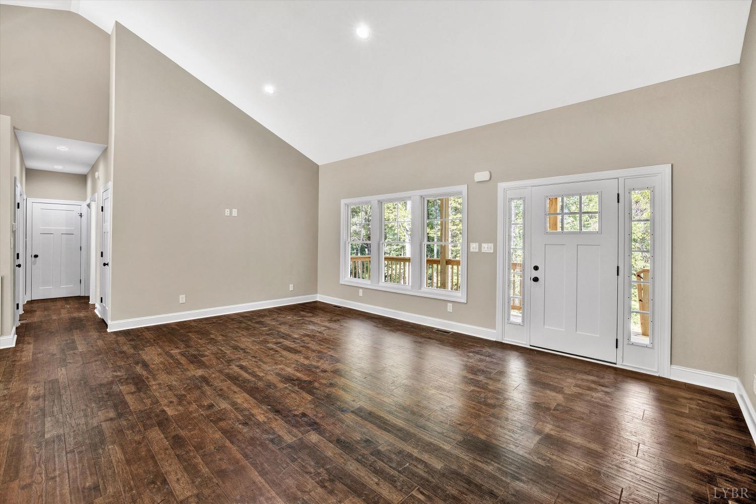 1522 Perennial Lane Goode, VA 24556 - Photo 8 of 48