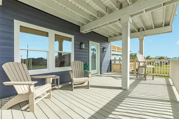 $695,000 | 312 Seabean Street, Surfside Beach, TX 77541