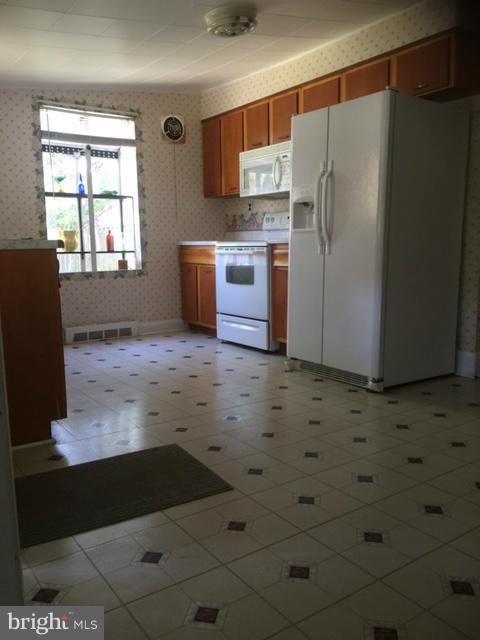 216 Stevens Road Baltimore, MD 21220 - Photo 8 of 21 Kitchen