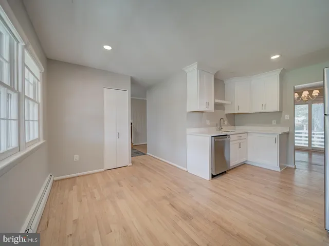 $3,250 | 705 Main Drive, Herndon, VA 20170