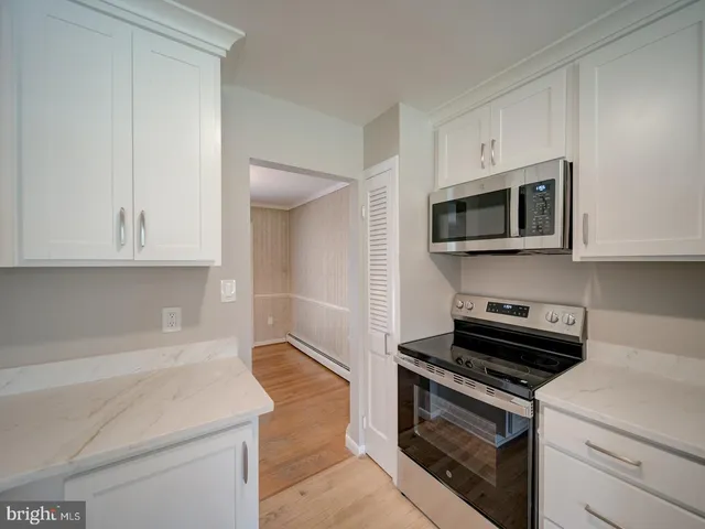 $3,250 | 705 Main Drive, Herndon, VA 20170