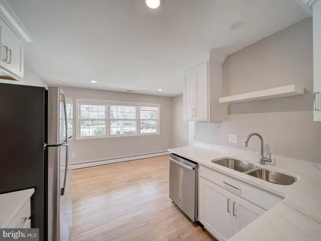 $3,250 | 705 Main Drive, Herndon, VA 20170