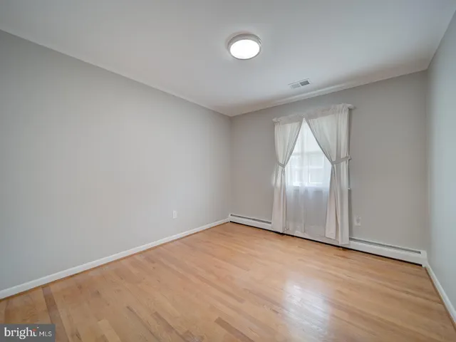 $3,250 | 705 Main Drive, Herndon, VA 20170