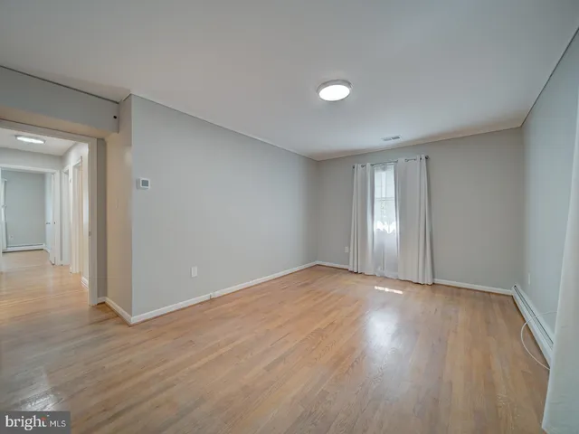 $3,250 | 705 Main Drive, Herndon, VA 20170