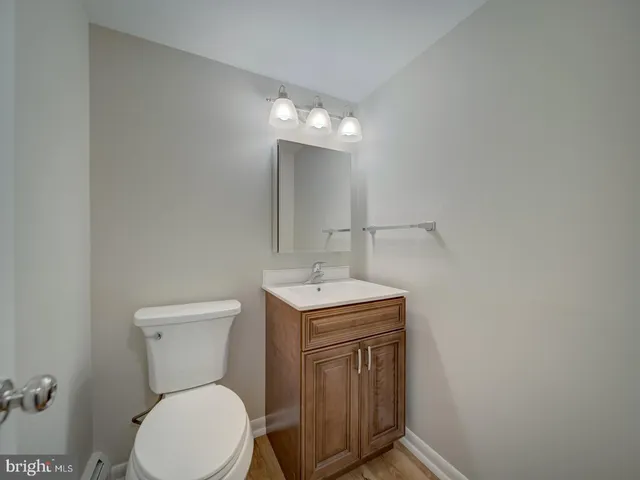 $3,250 | 705 Main Drive, Herndon, VA 20170