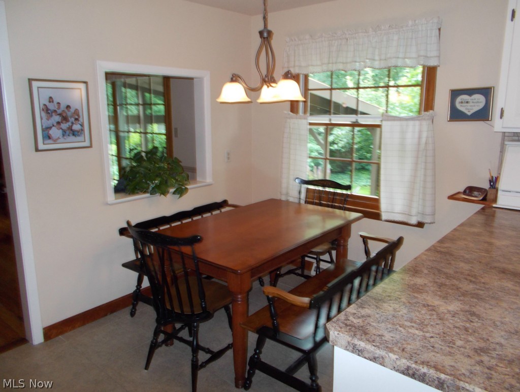 4752 Dorshwood Road Cleveland, OH 44121 - Photo 7 of 15