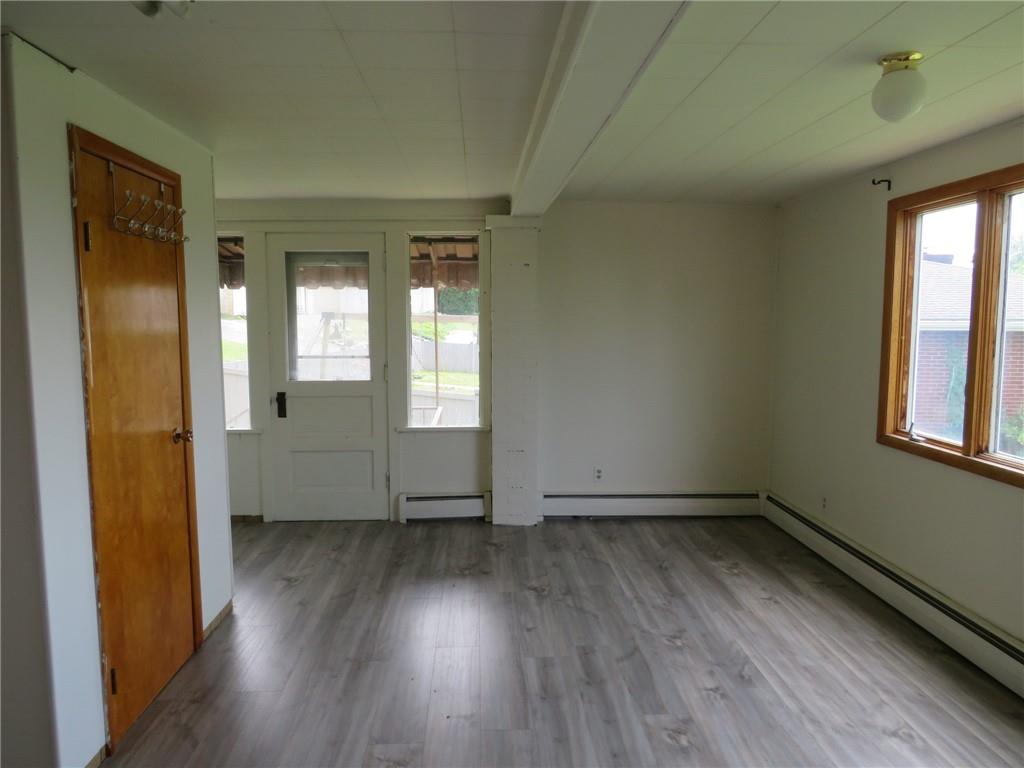 127 Maple Street Rochester, PA 15074 - Photo 15 of 39