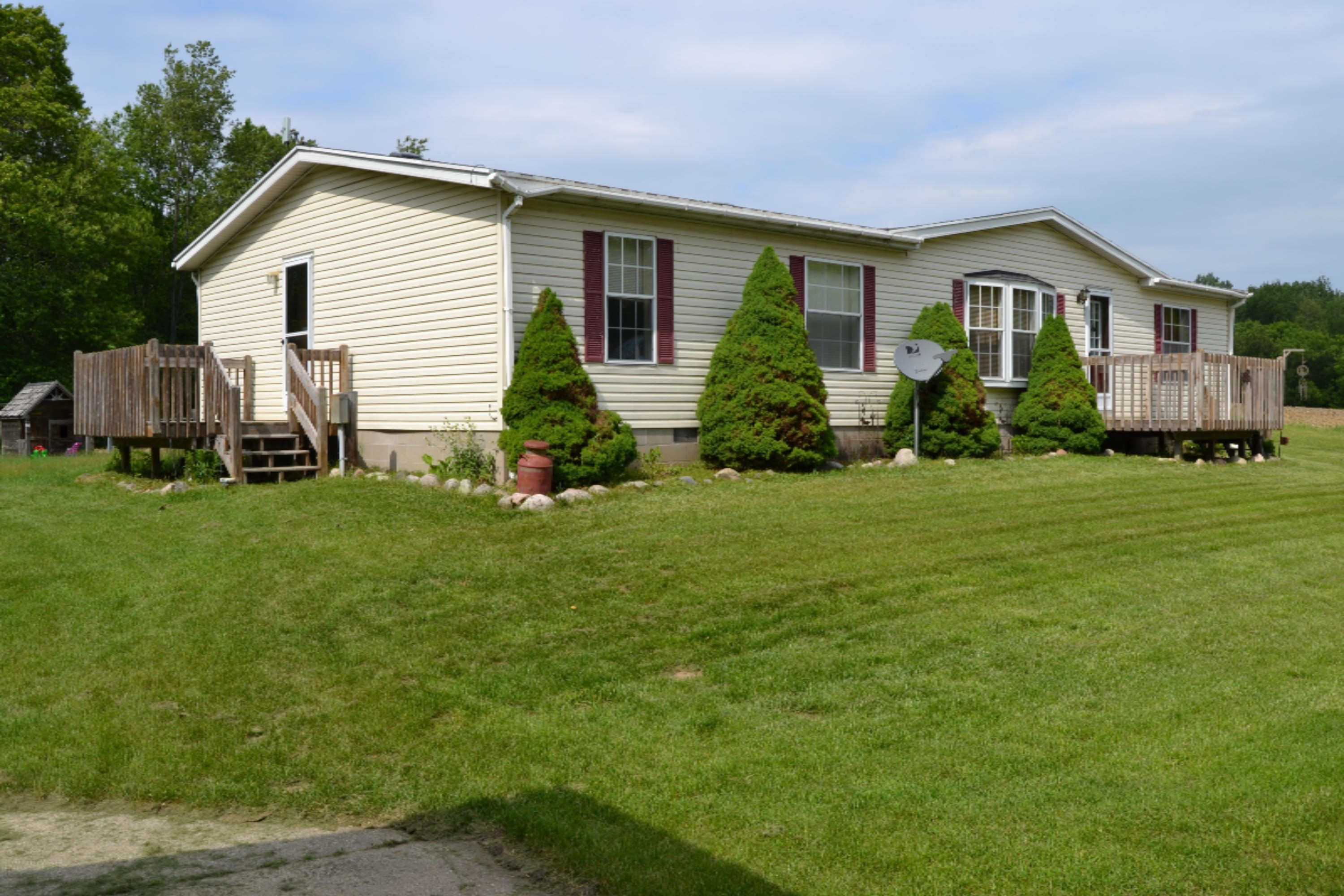 21470 4 Mile Road Morley, MI 49336 - Photo 1 of 20 DSC_0842