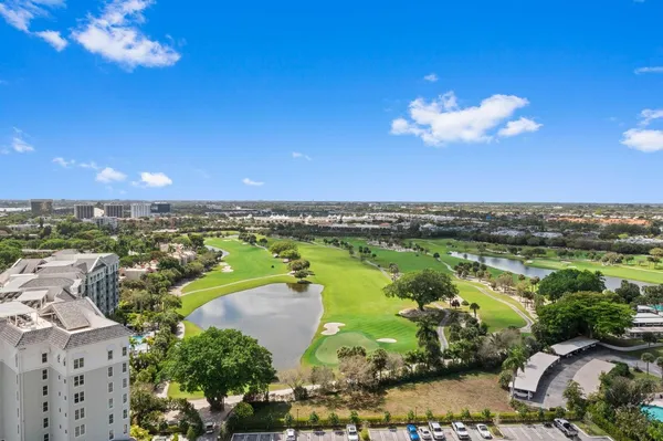 $2,100 | 2400 Presidential Way, Unit 1706, West Palm Beach, FL 33401